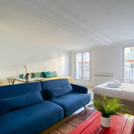 Large And Comfy Studio With Balcony - Prime Location דירה